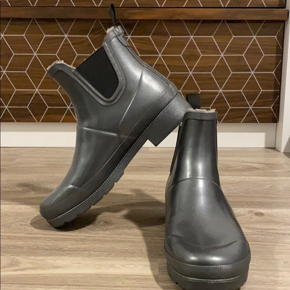 TRETON LINAWNT GREY SHOES W GREY INTERIOR